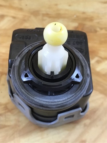 365417 Stellmotor Scheinwerfer links AUDI A6 Avant (4B, C5) 6Y0941295