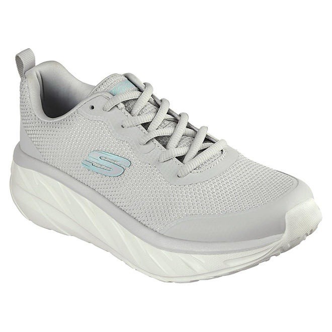 ✅NEW✅ Women’s Skechers Memory Foam Sneaker (Size 9 US)
