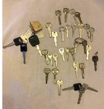 Lot Of Vintage Ford Car Keys-33 Keys
