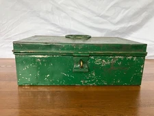 Antique F. C. Wilson & Co M'F'R'S Chicago Green Tin Box