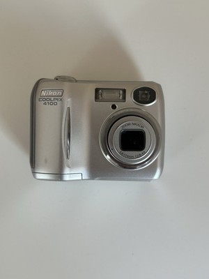 Nikon Coolpix 4100 Digitalkamera Silber Vintage Guter Zustand