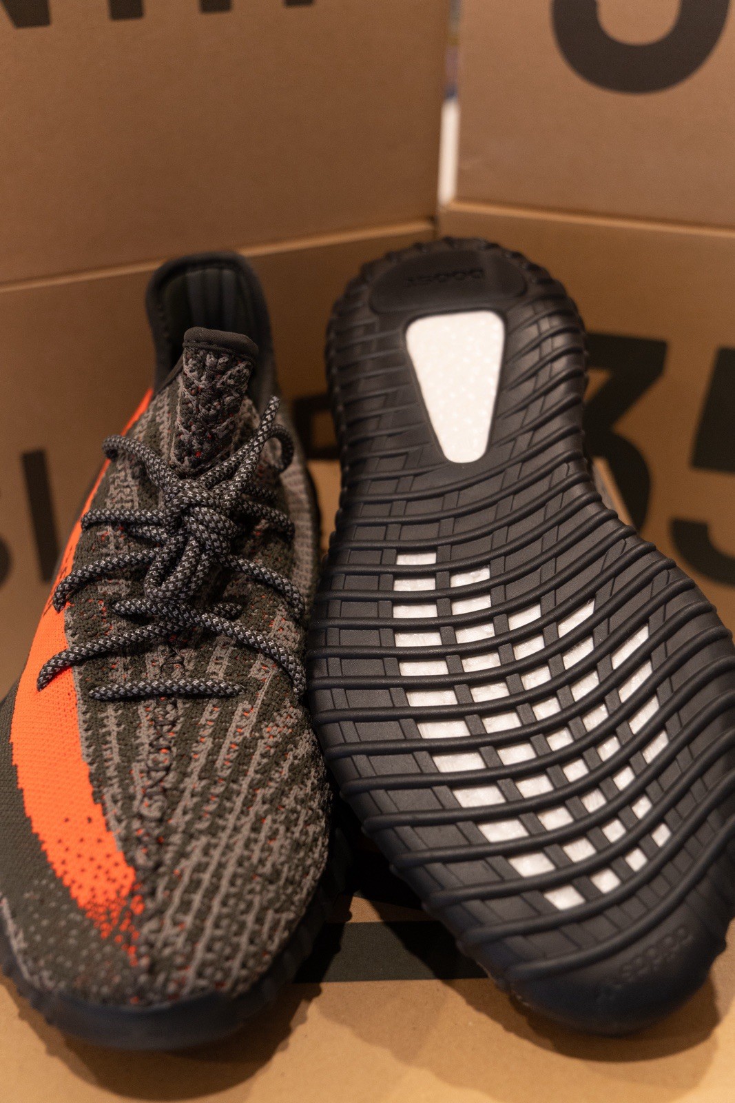 yeezy boost 350 v2 carbon beluga image 5