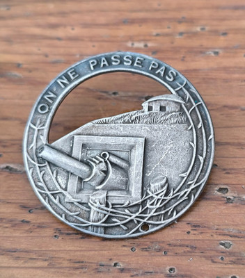 Abzeichen Beret de la Ligne MAGINOT ''On ne pas'' / Mourgeon /TT87