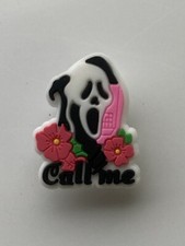 Nuovissimo Charm Film SPAVENTOSO "chiamami"CROC Horror Scarpa Accessorio Uomo Donna Bambini