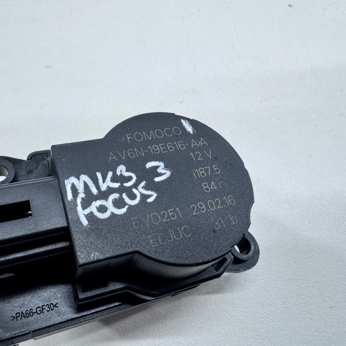 Sterling XC4H*19E616*AA HVAC Blend Door Actuator