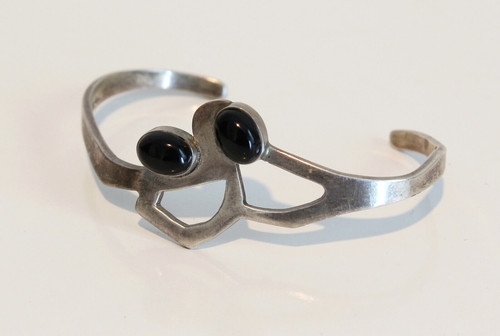Erika Hult de Corral (RIC) Taxco Sterling Silver & Onyx Modern Style Bracelet