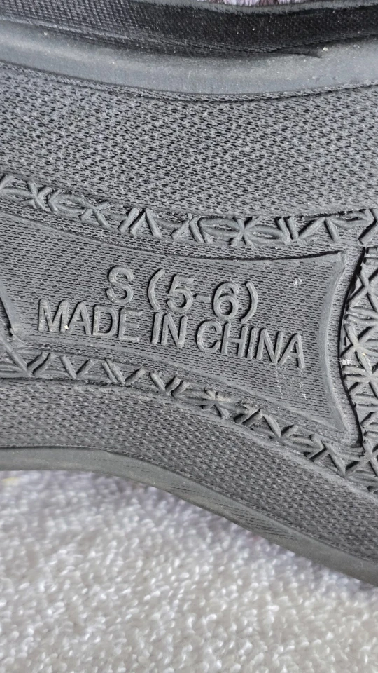 Zapatillas cálidas forradas de piel sintética suaves acogedoras para mujer talla 5/6 color gris ~ ¡NUEVAS! Por AVON Foto 2 de 4