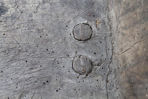Unique old wooden primitive chair 18 century carved from whole piece of wood - Picture 16 of 24
