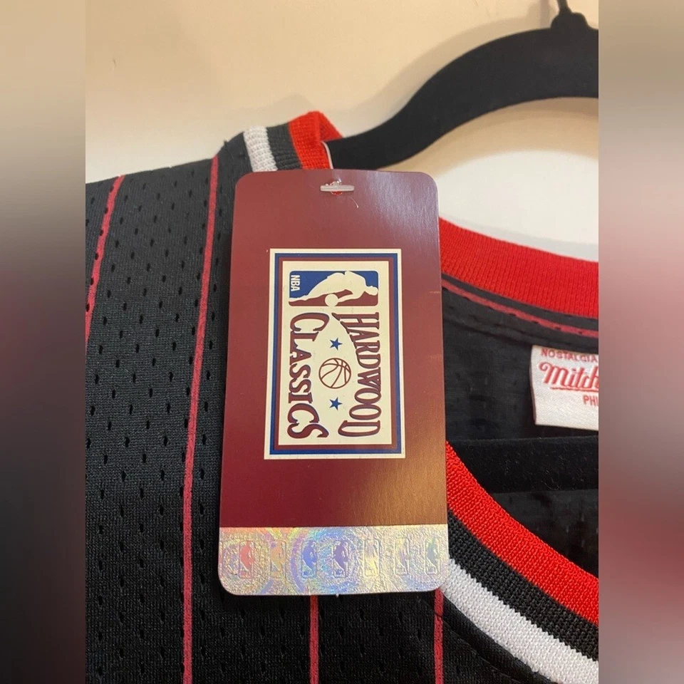 Camiseta Mitchell & Ness NBA Auténtica Michael Jordan Bulls 96-97 Talla XL con Calcetines Foto 4 de 4