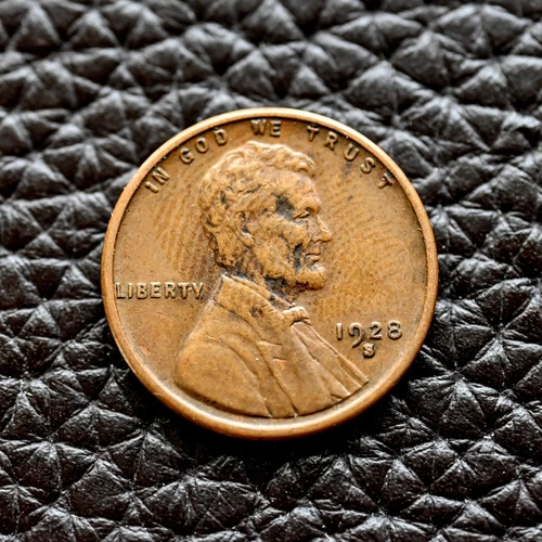 (ITM-6065) 1928-S Lincoln Cent ~ AU Details ~ COMBINED SHIPPING!