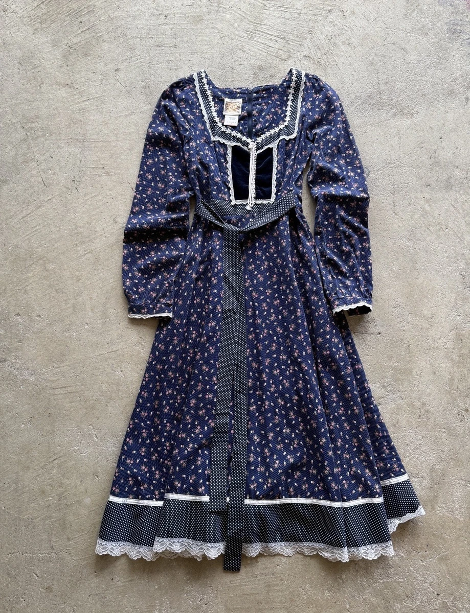 gunne sax blue floral dress Zapaka Women Sparkly Royal Blue Prom Dress A-Line Spaghetti Straps Corset  Long Evening Dress – ZAPAKA main image 0