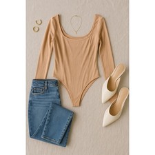 NWT Abercrombie  Fitch Women's Seamless Scoop-Neck Bodysuits Tan Brown Size M