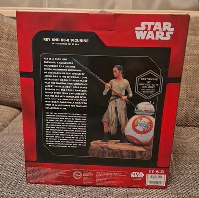 DISNEY STORE EXCLUSIVE REY AND BB-8 FIGURINE STATUE LIMITED EDITION 480 / 700 