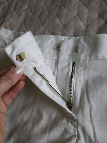 Women's J.Crew Broken In Chino 4.75" Shorts White Size 6 Casual Pockets EUC - Picture 6 of 9