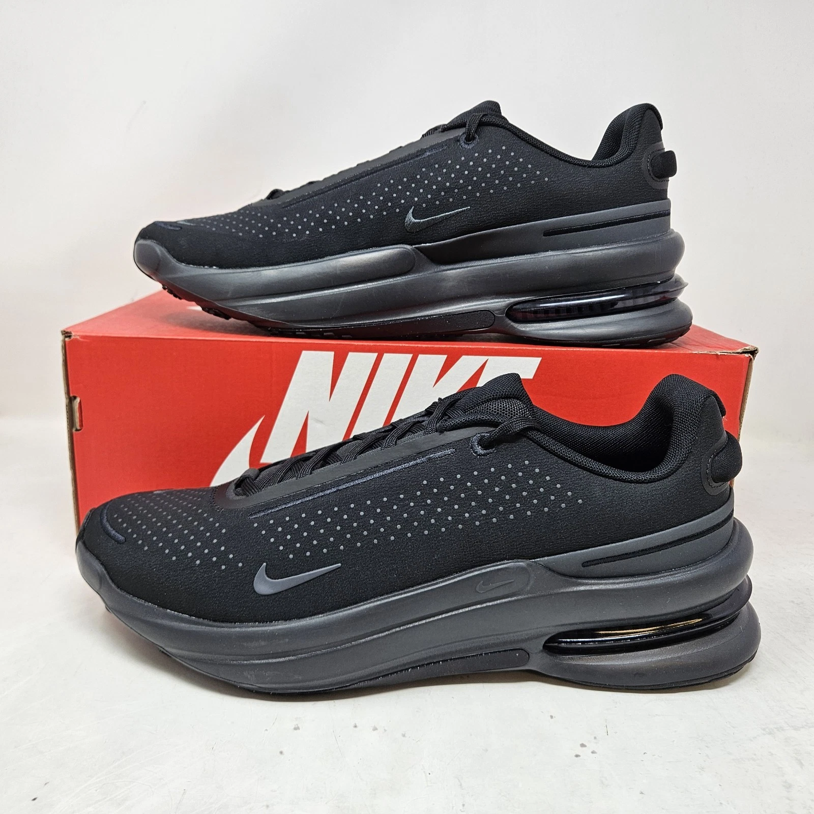 Nike Air Zoom Upturn SC 'Black Anthracite' / IB2746 002 / Men's Size 11.5