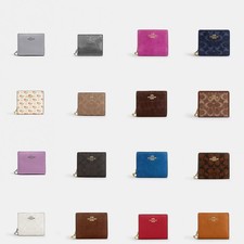 NWT COACH Snap Wallet ID Window