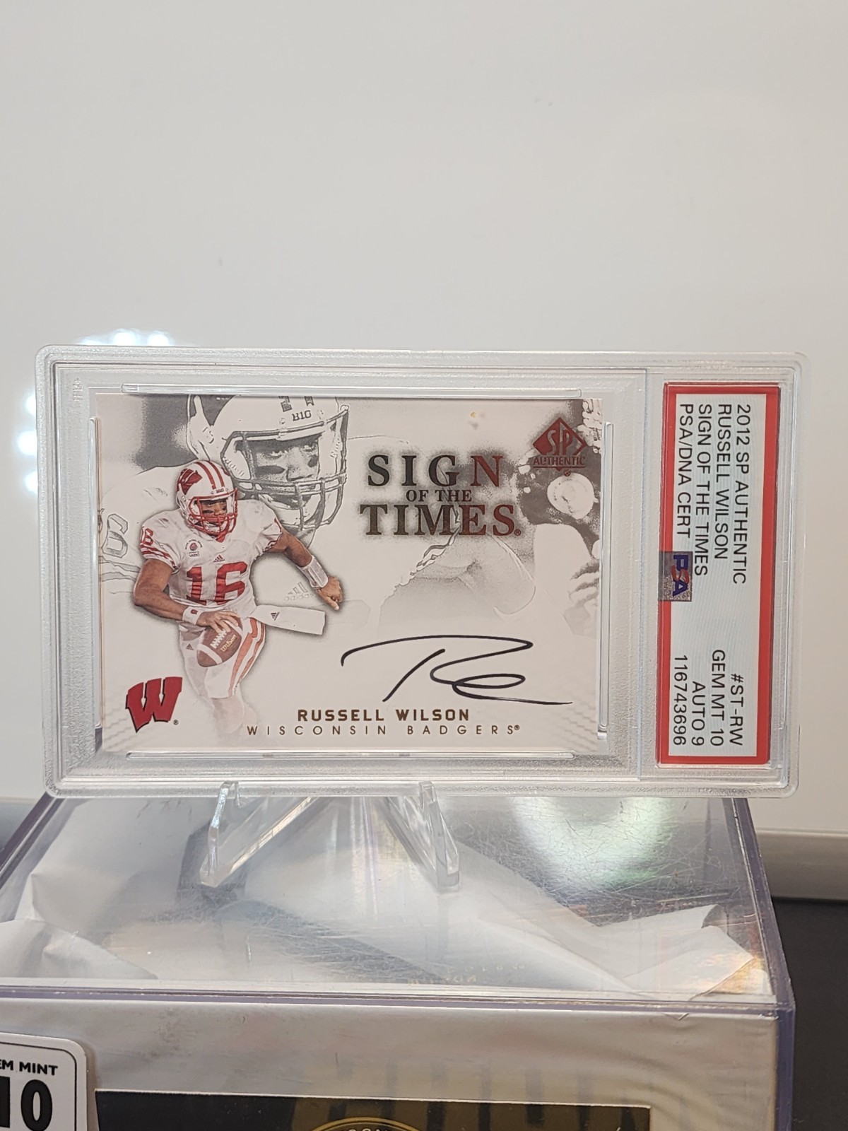 Russell Wilson SP Authentic Sign of the Times #STRW Base