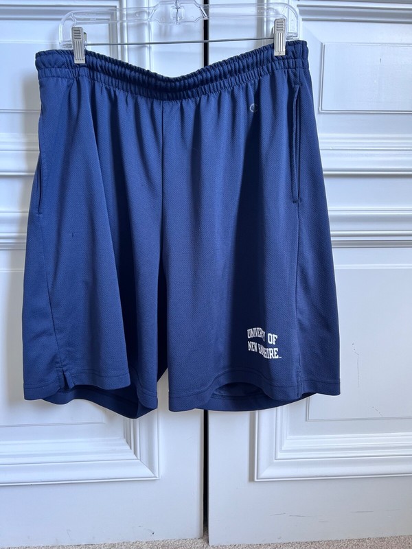UNIVERSITY OF NEW HAMPSHIRE CHAMPION SHORTS XL