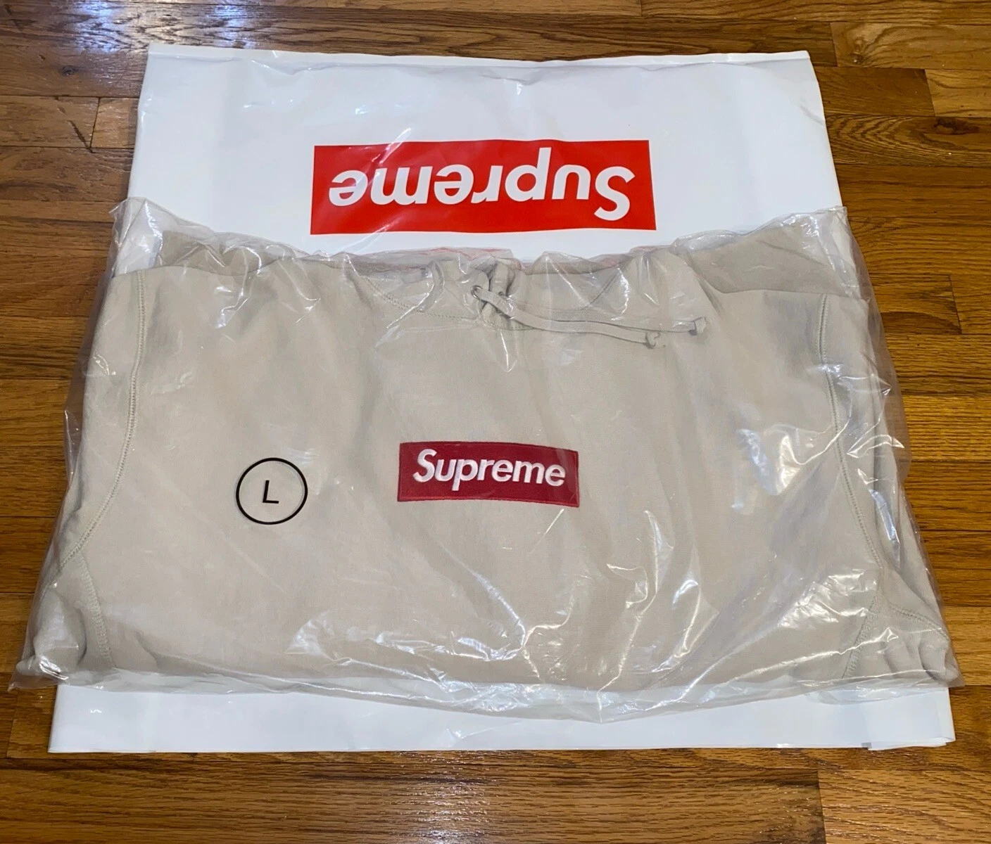 DANS LA MAIN Supreme Box Logo Sweat à Capuche Pierre Ivoire FW24 Homme Grand Sweat à Capuche