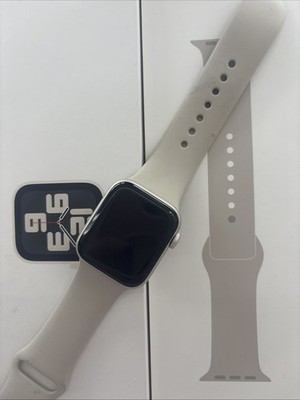 Apple Watch SE 40mm Aluminiumgehäuse mit Sportarmband - White Star (GPS)