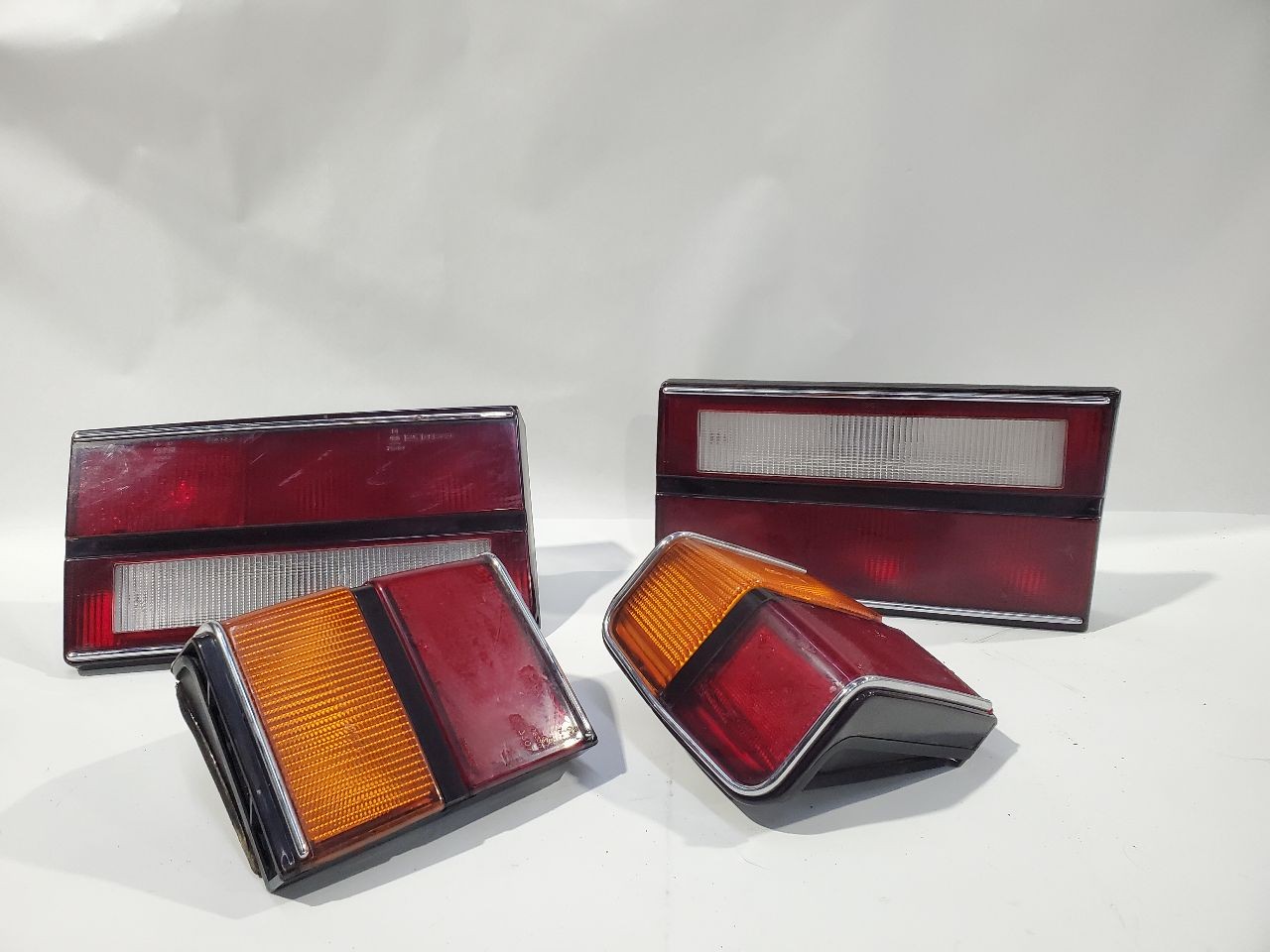 Bentley Turbo R 1991 Tail light