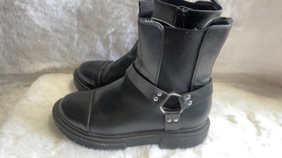 YOUTH SIZE 3 BLACK ZIP UP BOOTS ART CLASS BUCKLE CROSBY BOOTS STRETCH