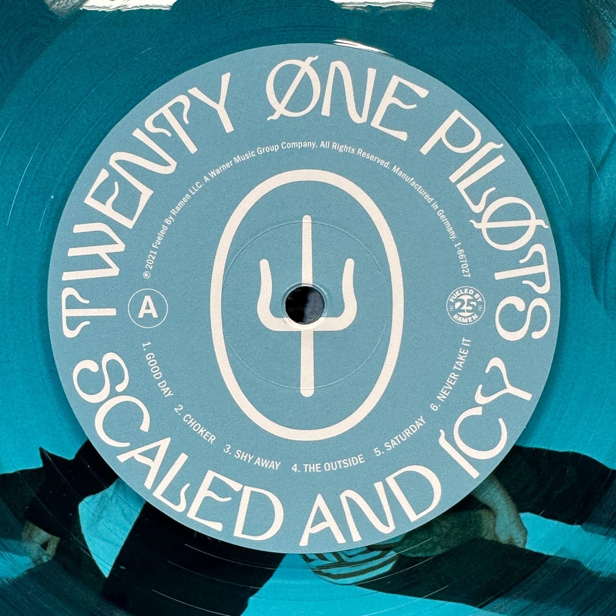 Twenty One Pilots - Scaled And Icy Walmart Exclusive Curacao Blue