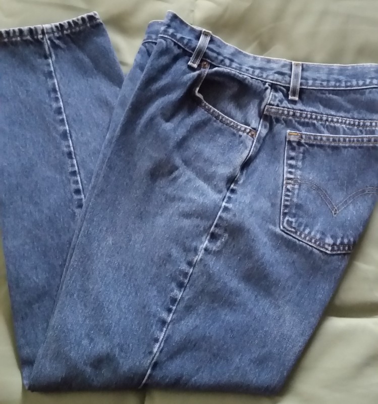 Levis Womens 550 Jeans 14 M - 32x30 - Relaxed Fit - Tapered Leg (#8)