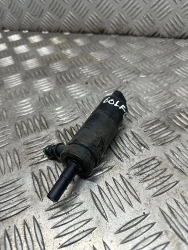 VW GOLF VIII CD1 Scheinwerferwaschmotor 3b7955681 1.40 Petrol 2010 30497900