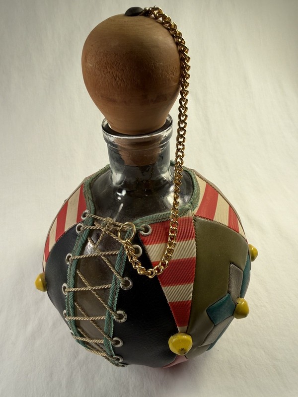 Vintage Spanish Style Boho Leather Wrapped Glass Decanter Wine Wood Stopper