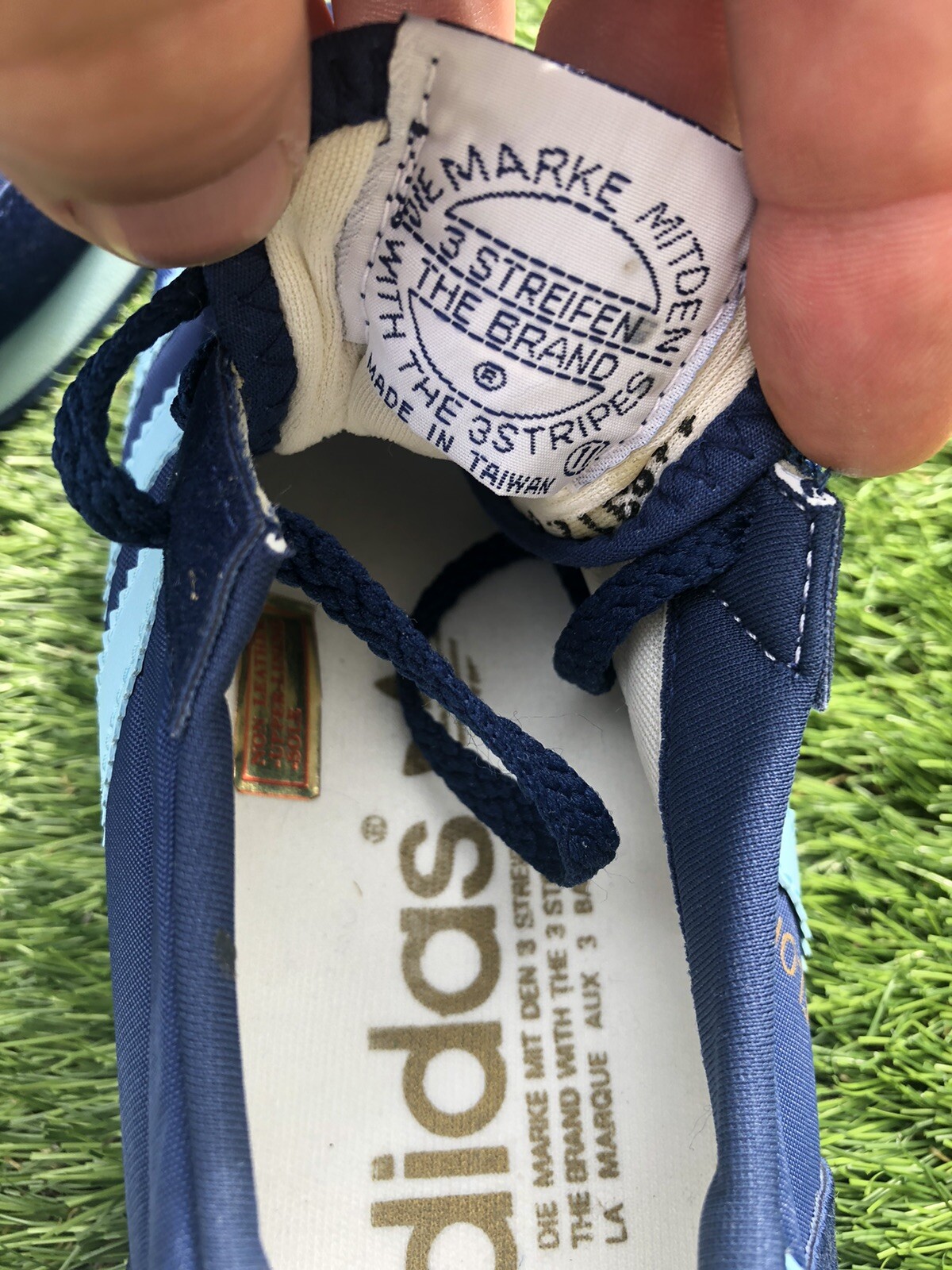 SUPER RARE VINTAGE ADIDAS FLORIDA TRAINERS,1980s ..! NEVER WORN….! image 9