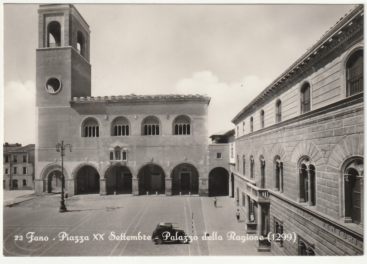 FANO - PESARO - PIAZZA XX SETTEMBRE - PALAZZO DELLA RAGIONE - VIAGG. 1956 -11736