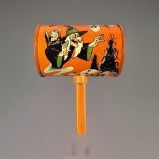 VINTAGE U.S. METAL TOY MFG. CO. HALLOWEEN HAND HELD NOISEMAKER TOY GREAT COLOR 