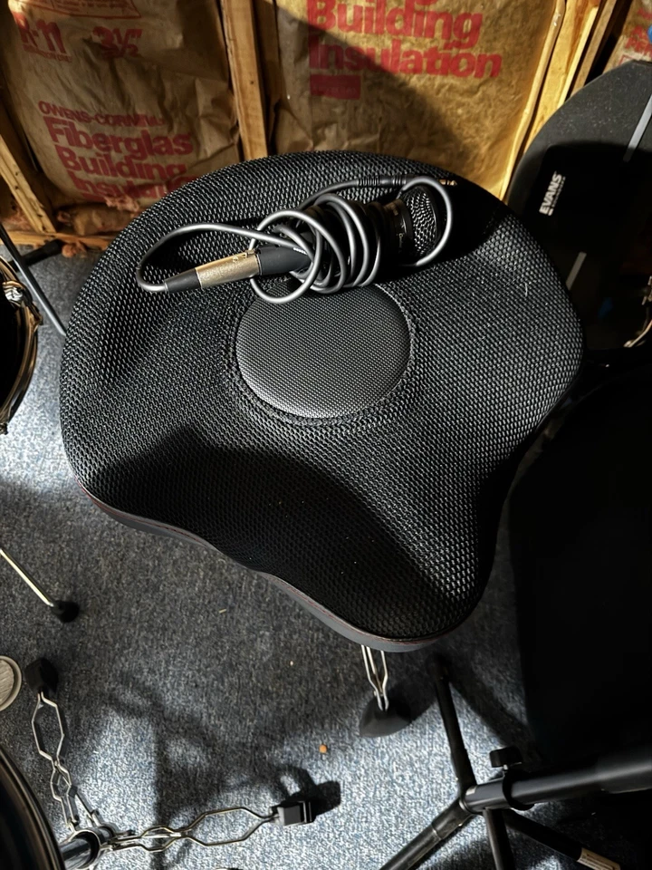 Gretsch Catalina Club 鼓套装 6 件套 带镲片、直布罗陀五金件和双踏板 — 第 4/4 张图片