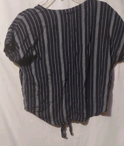 Universal Thread Damen kurz blau gestreift vorne zum Binden Knopfleiste Shirt Größe Medium - Bild 4 von 4