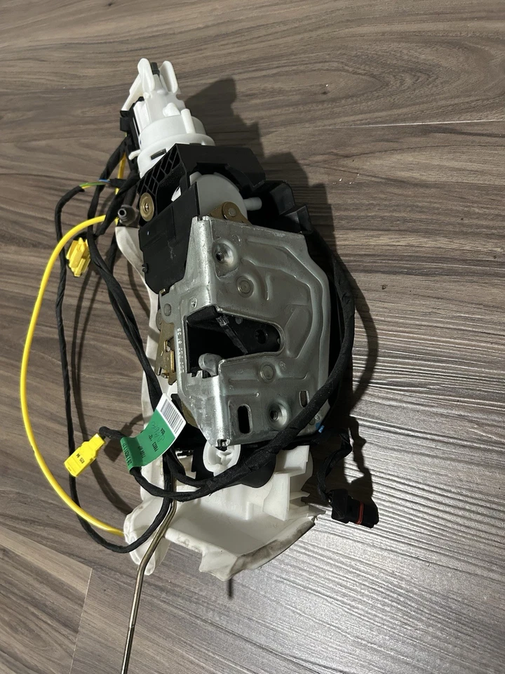 00-06 Mercedes W220 S55 AMG S500 S430 Front Left Door Lock Latch Actuator OEM - Image 2 of 4