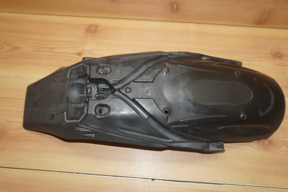 00-02 KTM 400EXC 400 guardabarros interior trasero matrícula 450EXC MXC SX 50308015000 Foto 2 de 4