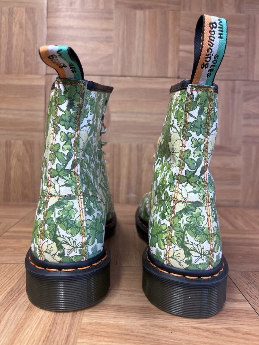 Sz 10 - Dr. Marten Irish St. Patrick's Day Floral Clover 1460