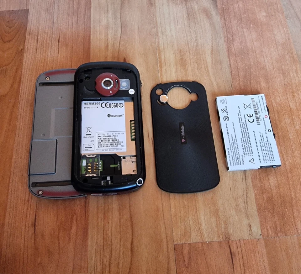 HTC HERMES 300 MDA T- Mobile Slider in silbergrau-rot - Bild 3 von 4