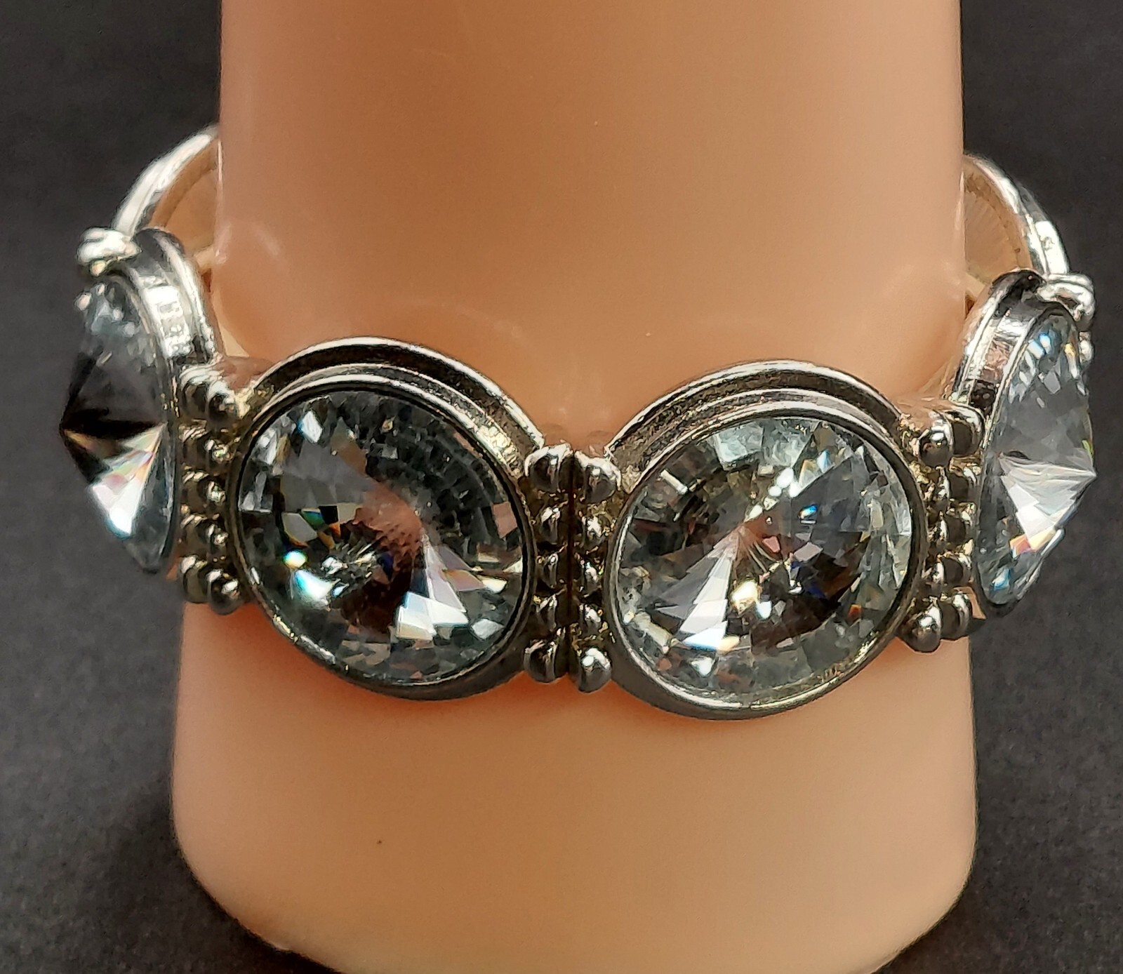 Unsigned Necklace Stretch Bracelet Silvertone Riv… - image 13