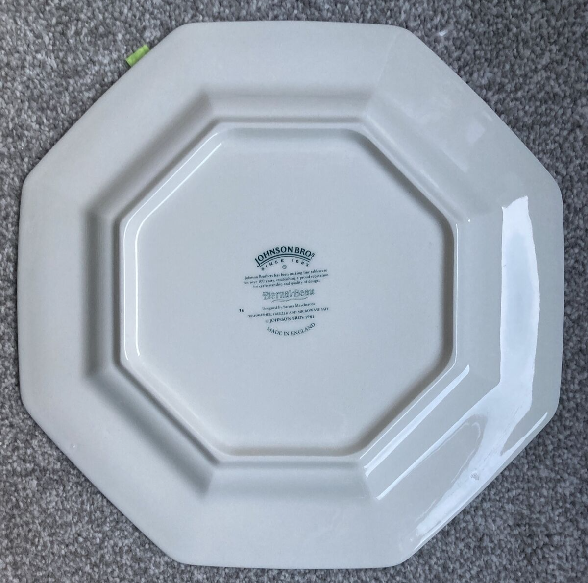 Eternal Beau 10" Dinner Plates Johnson Brothers Vintage English Pottery