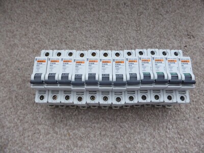 Merlin Gerin Multi 9 C60H B32 B16 und B6 MCB Leitungsschutzschalter.