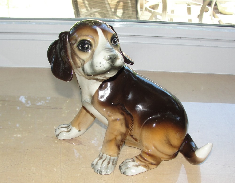 Vintage Ronzan Beagle Dog Figurine Statue Sitting Made in Italy Ceramic