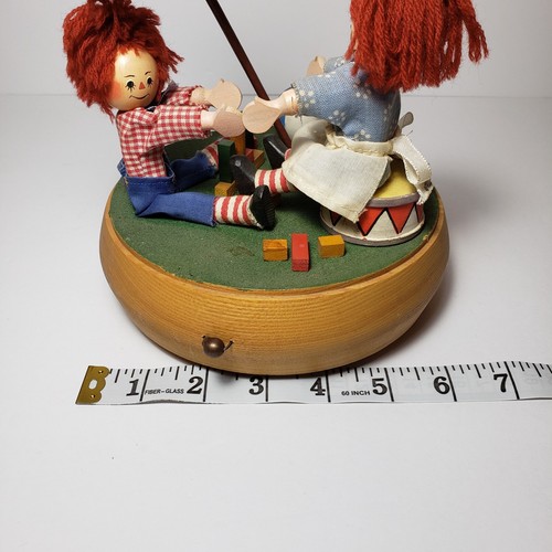 1971 Hand Crafted Wood ANRI Spinning Music Box Raggedy Ann Andy Plays Raindrops - Picture 16 of 17