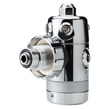 SF-1 TopDeal: Apeks XTX 50 DST 1. Livello DIN con montato 5. Uscita