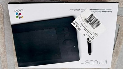 Wacom Intuos Pro Small PTH-451 Pen Tablet Open Box w/ Pen, Stand & Box