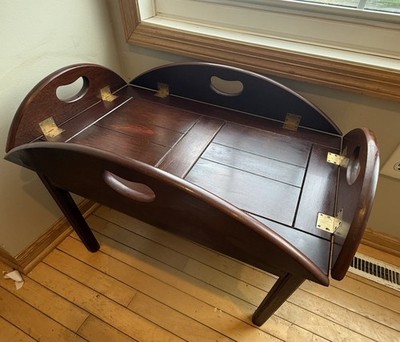 Vtg 2pc BOMBAY COMPANY MAHOGANY BUTLER TRAY w Fold Up Side Handles Table Top