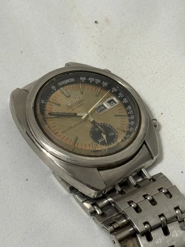 Seiko 6139-6012 “Bruce Lee” Automatic Chronograph Vintage 1970 Silver dial watch