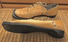 Leather X-C Ski Boots 3-prong Women sz 10, Men sz 7.5 /8 Norway 1970 s Vintage