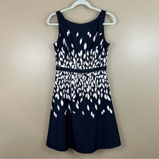 Y2K Ann Taylor Loft Navy Blue White Leaf Fit & Flare Dress Size 4 Wedding Guest